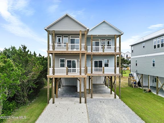 3rd image of 150 Sea Gull Lane #8a