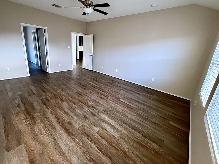 601 Sassafras St — Photo 4