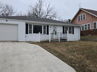 3931 Douglas Ave, Des Moines, IA 50310