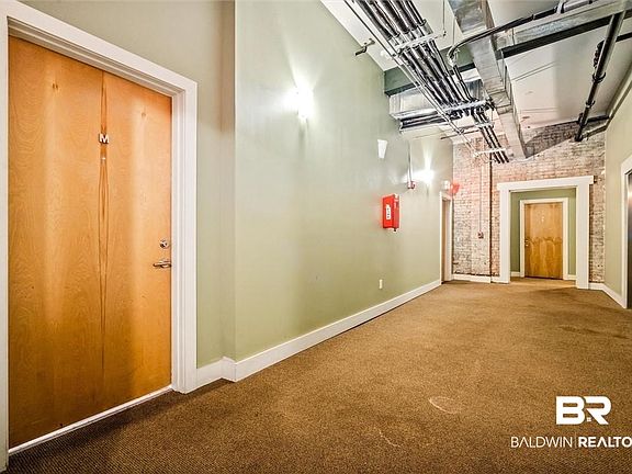 3rd image of 412 Dauphin St APT M