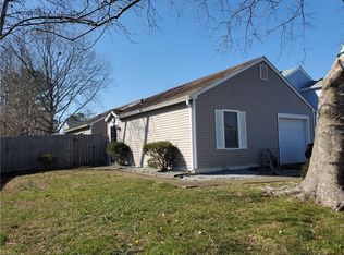 1049 Lord Dunmore Dr, Virginia Beach, VA 23464
