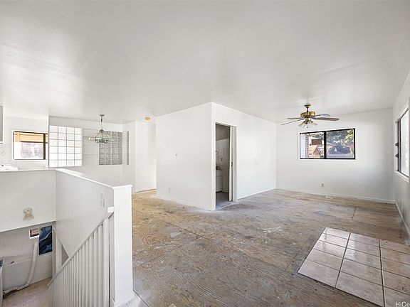 2nd image of 27 Kauila St