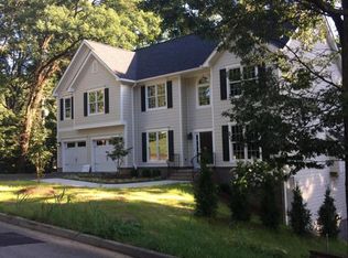 824 Orchard Rd SW, Roanoke, VA 24014