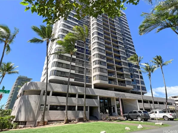 2724 Kahoaloha Ln APT 606, Honolulu, HI 96826