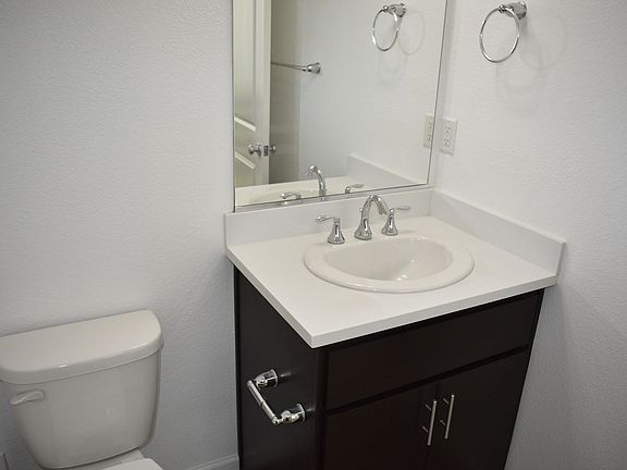 5th image of 1701 Brodea Ln