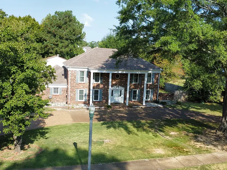 2499 Countrywood Pkwy — Photo 15