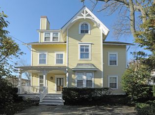 130 Mason St #1, Greenwich, CT 06830