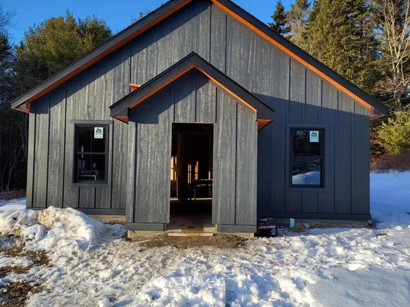 2126 US Hwy 1, Sullivan, ME 04664