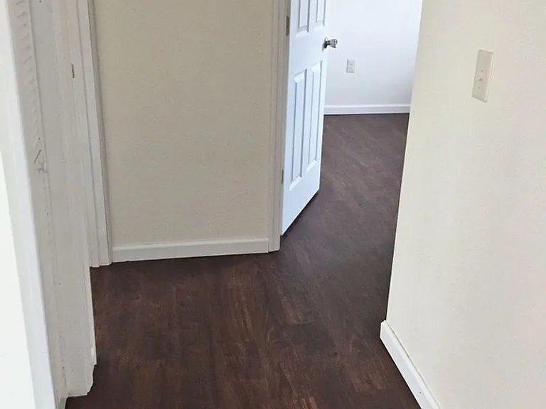 Couch Apartments — Photo 20