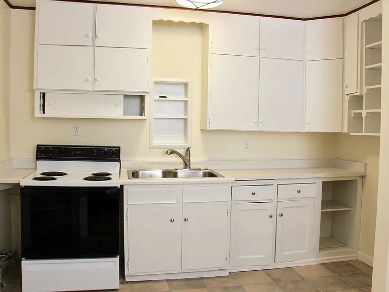 1727 N Wahsatch Ave — Photo 6