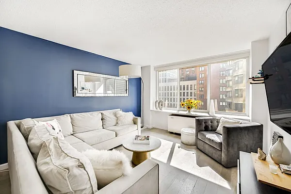 Sold by Compass | media 1