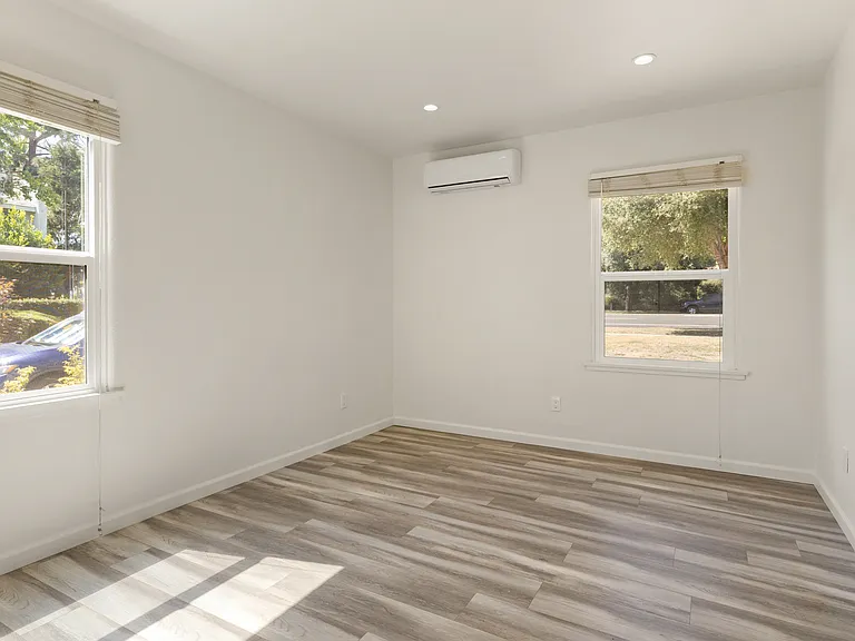 665 Hamilton Ave — Photo 8