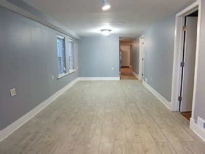 1st image of 1241 W Barry Ave Unit Garden