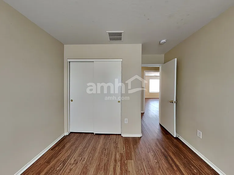 4105 W Irwin Ave — Photo 18