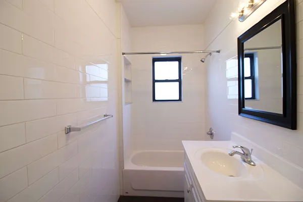 Rented by TheRealEstateCompany.com LLC | media 10