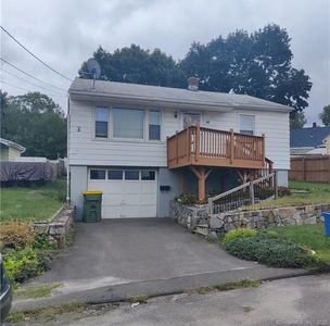 32 Villa Rd, Waterbury, CT, 06706