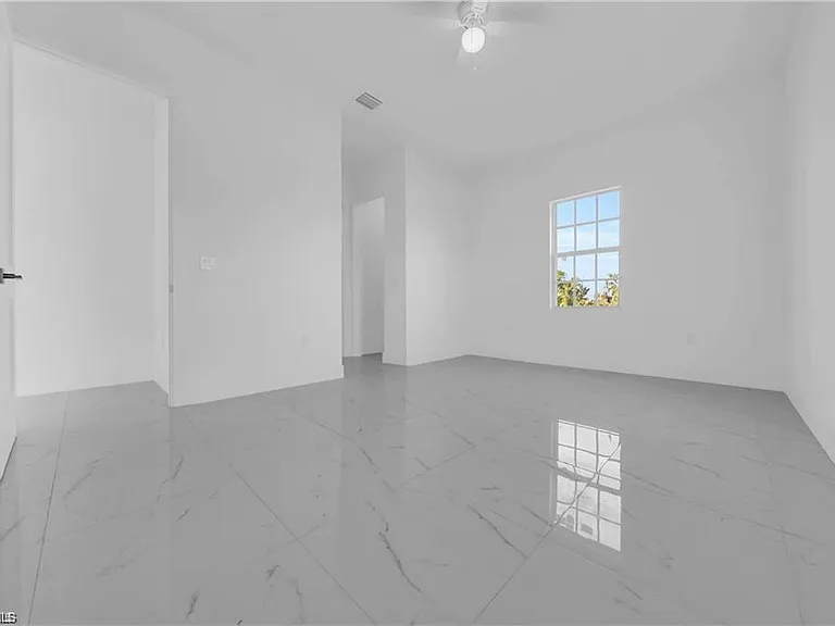 3310 11th St W — Photo 19