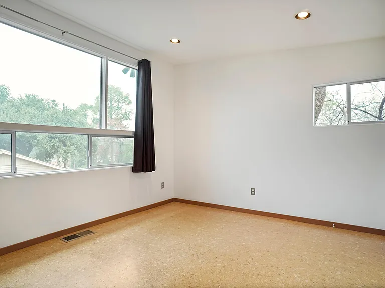 1403 Kendolph Dr — Photo 7