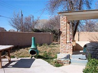 5 Maes Rd #A, Corrales, NM 87048