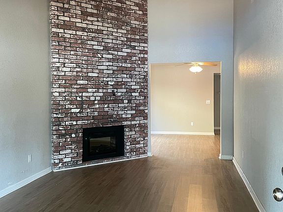 2nd image of 8126 Sunrise East Way
