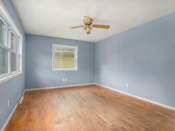 2nd image of 3428 Silver Hills Ave