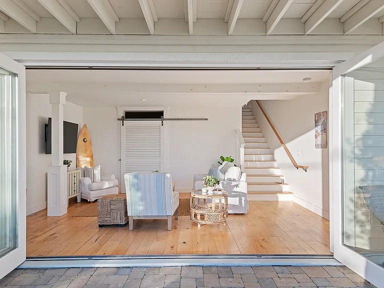 130 Valencia Rd — Photo 16