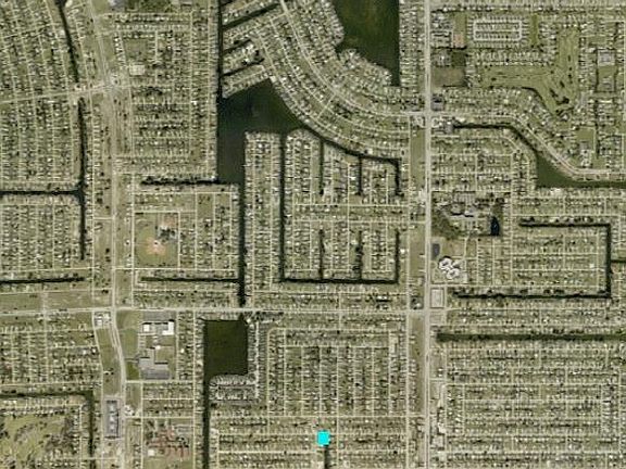 5th image of 228 SW 19th Ter