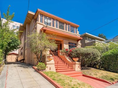 3531 Lakeshore Ave, Oakland, CA, 94610