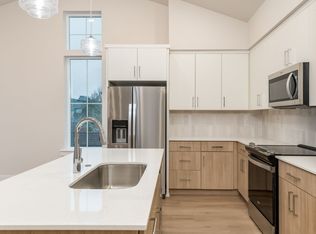 4060 N Montana Ave #301, Portland, OR 97227