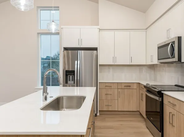 4060 N Montana Ave, Portland, OR 97227