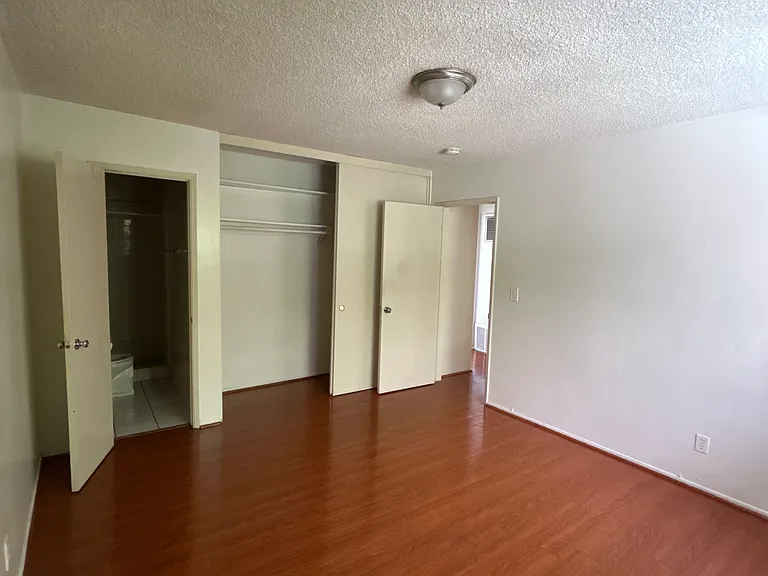 620 N Wilcox Ave — Photo 16