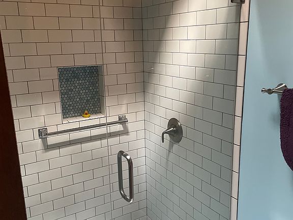 Shower stall