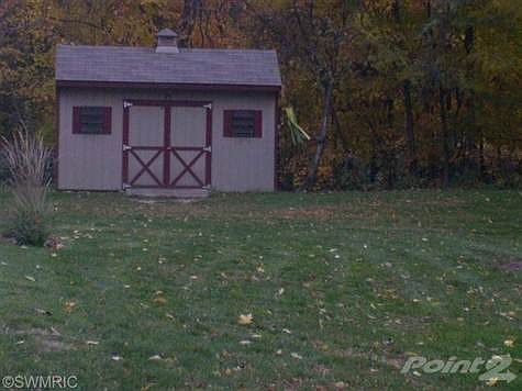 Amish built shed 12x16