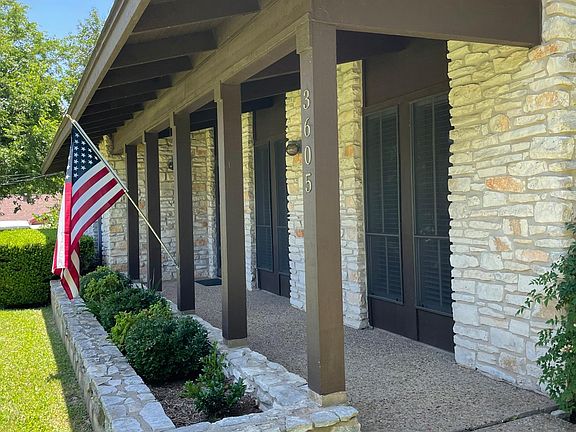 4th image of 3605 Carla Dr