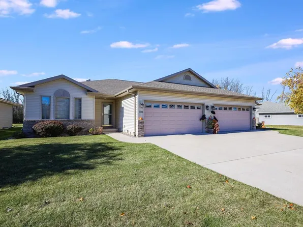 2122 Paul ROAD, Manitowoc, WI 54220