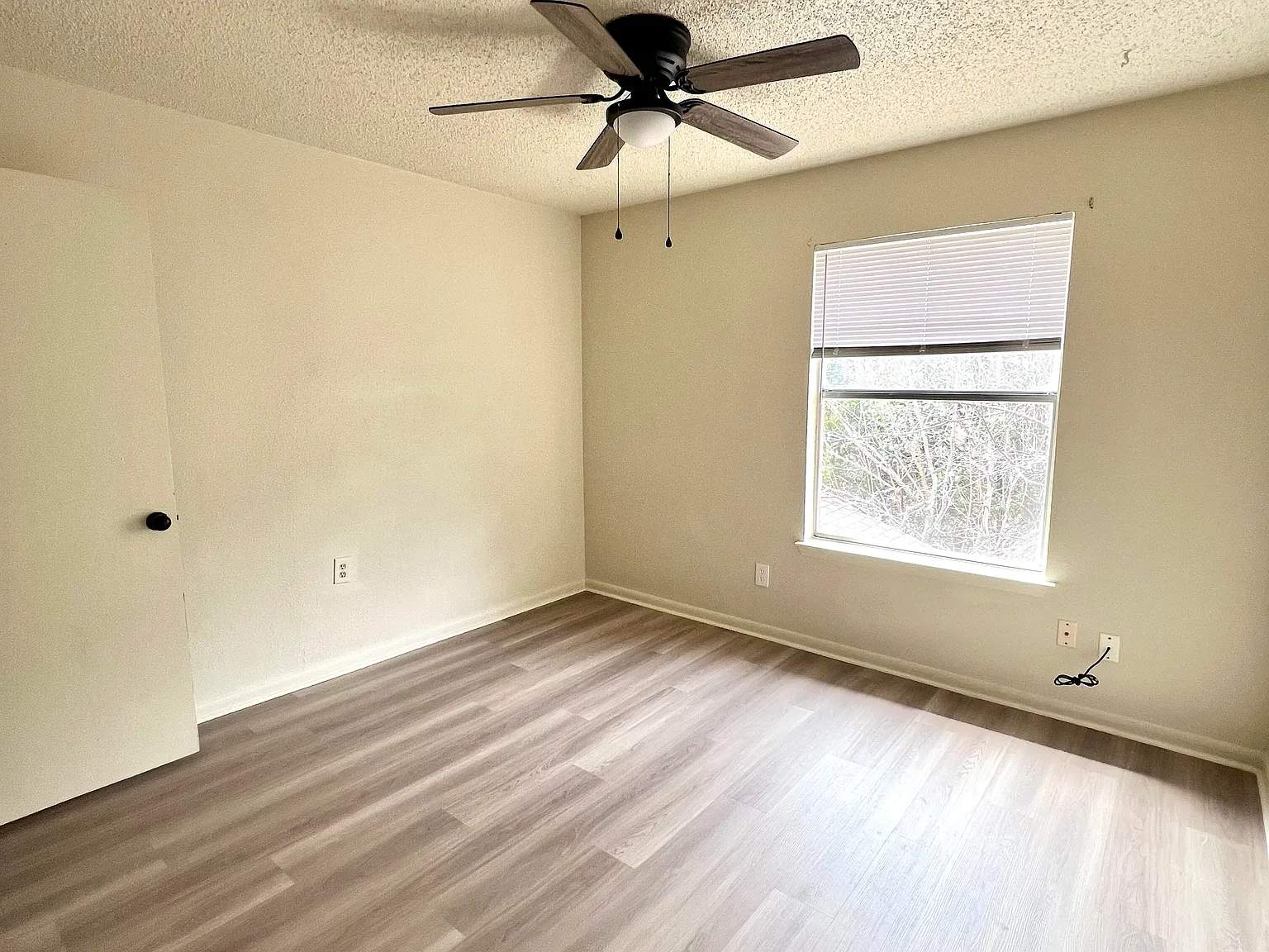 1308 Brown Dr — Photo 4