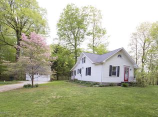 944 Olive Branch Rd, Galien, MI 49113