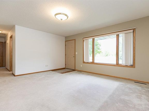 5th image of 2960 170th St
