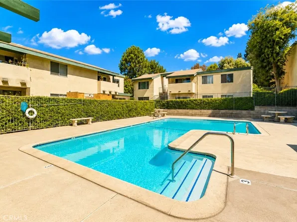 10636 Woodley Ave Unit 43, Granada Hills, CA 91344