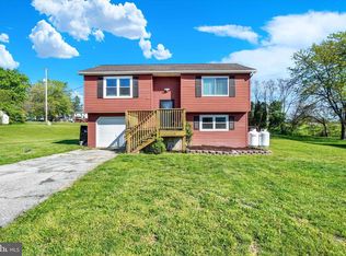 3349 Night In Gale Dr, Dover, PA 17315