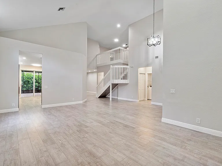 6364 NW 78th Dr — Photo 9