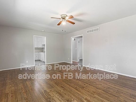 3rd image of 1515 N Pearl St