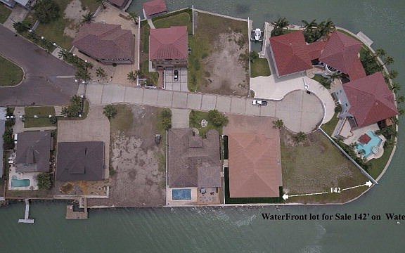 2nd image of 1206 N Shore Dr