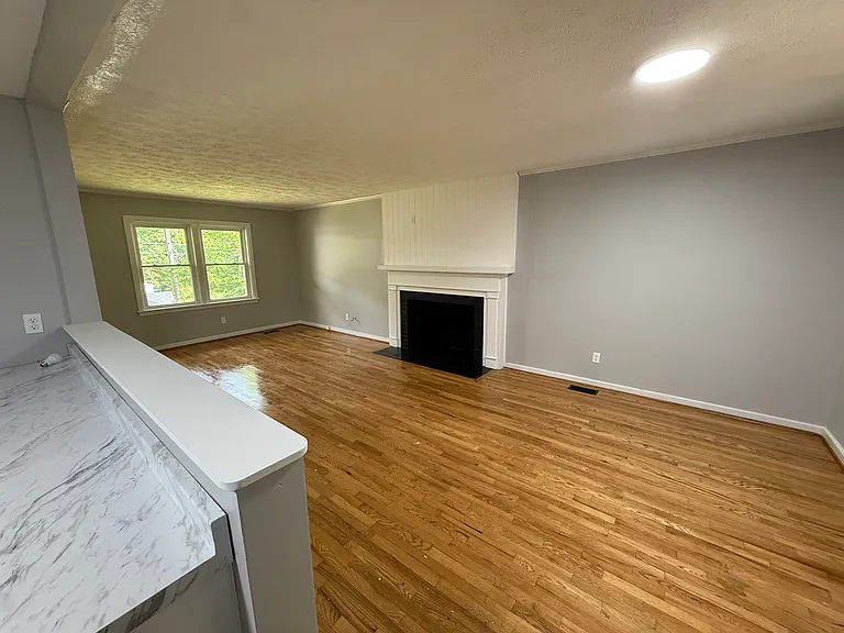 1108 Sunset Dr — Photo 6