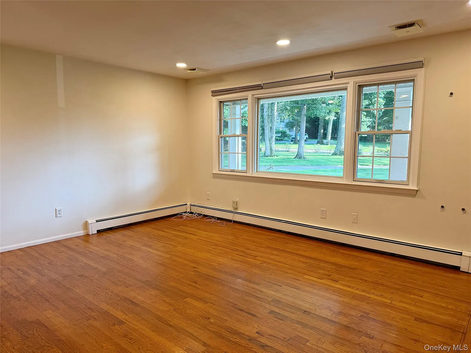 2 bed, 1.5 bath, 1000 sqft, $3,250 — Photo 3