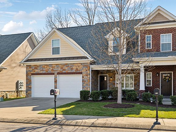 3rd image of 2342 N Tennessee Blvd #804