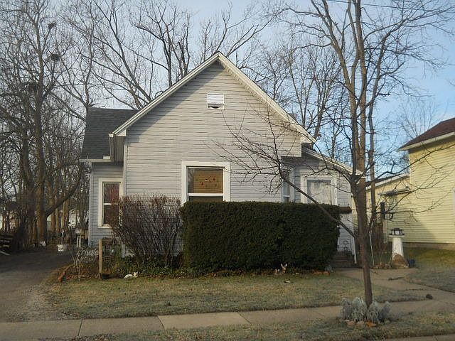 2nd image of 534 James St