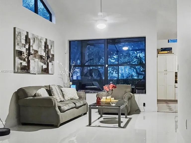 15533 Miami Lakeway N #201 — Photo 5