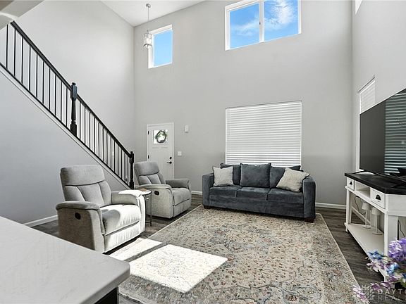 4th image of 719 Brelsford Ave