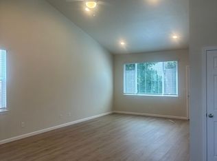 660 Fox Pointe Rd, Vacaville, CA 95687